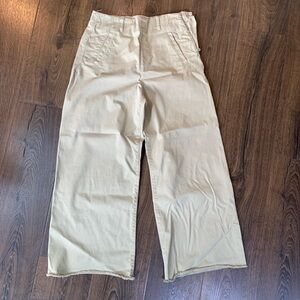 Zara beige khaki capri wide pants size 8 side button closure preppy style